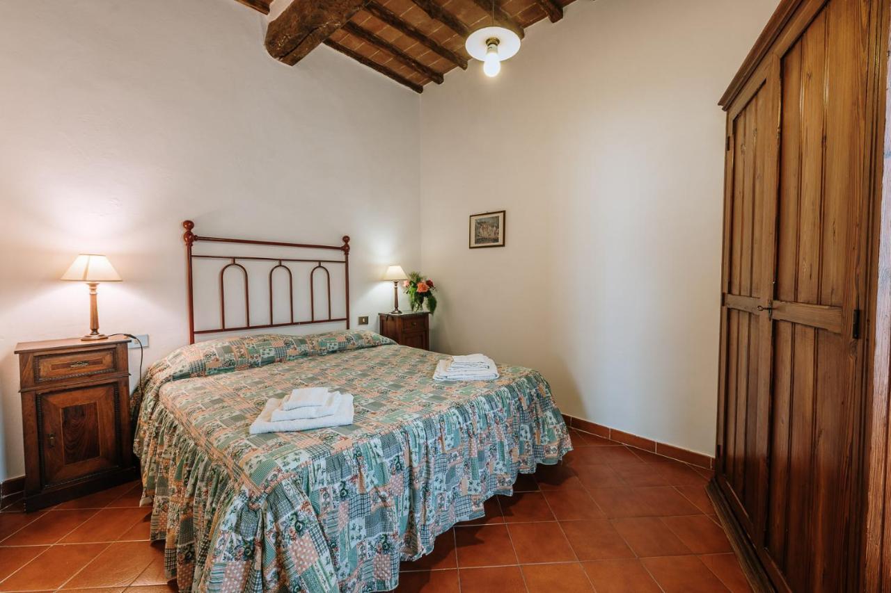 Borgo Villa A Sesta San Gusme Luaran gambar