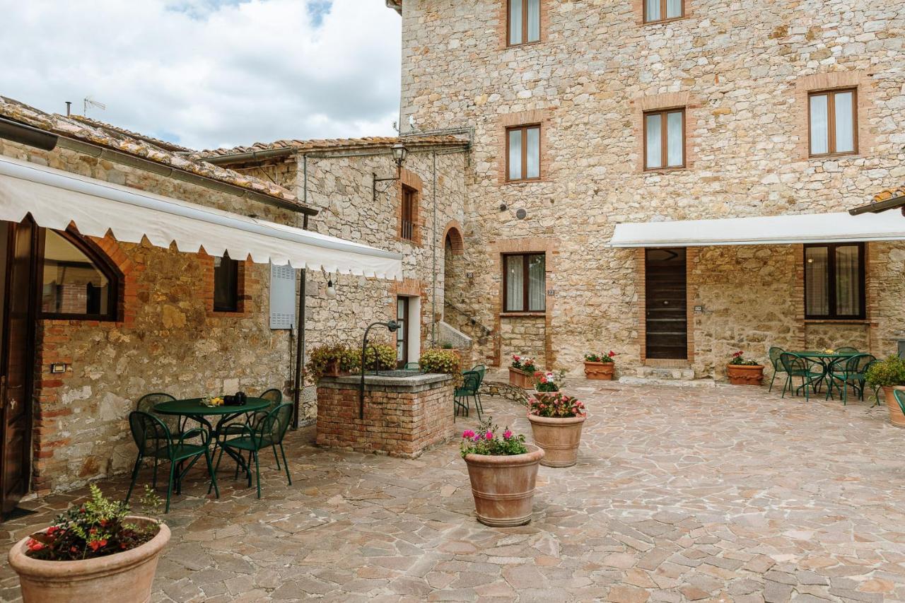 Borgo Villa A Sesta San Gusme Luaran gambar