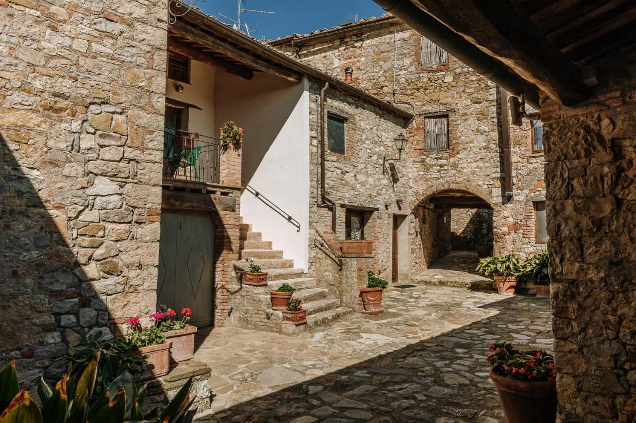 Borgo Villa A Sesta San Gusme Luaran gambar